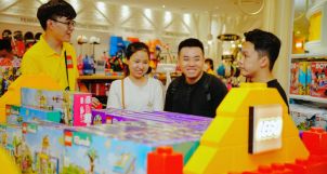 LEGO store đầu tiên ở Việt Nam khai trương tại Takashimaya