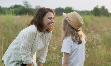 nuoi-con-khoe-loi-ich-cua-giao-tiep-trong-su-phat-trien-nao-bo-cua-tre