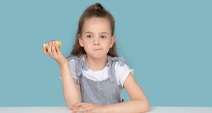 nuoi-con-khoe-thuc-pham-khong-nen-cho-con-an-truoc-3-tuoi