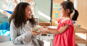 Bật mí 6 phương pháp dạy trẻ về lòng biết ơn