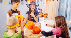 choi-cung-con-tro-choi-halloween