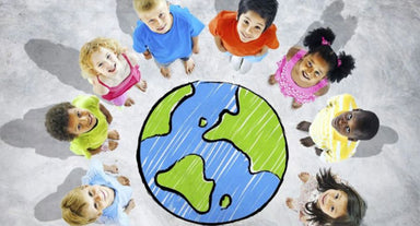 choi-cung-con-lich-su-ngay-quoc-te-thieu-nhi-va-thong-diep-yeu-thuong-danh-cho-be