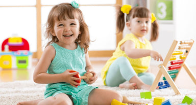 day-con-thong-minh-meo-day-con-3-tuoi-thong-minh-nghe-loi-khong-don-roi