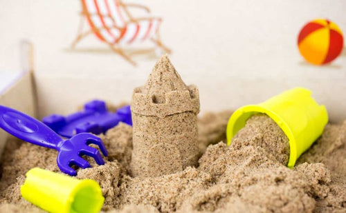 meo-huu-ich-do-choi-cat-dong-luc-kinetic-sand-co-tot-khong