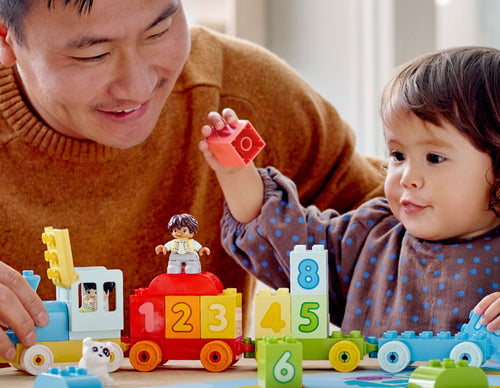 choi-cung-con-ly-do-nen-chon-do-choi-xep-hinh-lego-duplo-cho-be-duoi-5-tuoi