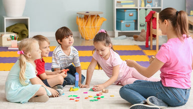 day-con-thong-minh-nhung-ky-nang-song-can-thiet-cho-tre-mam-non