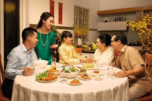 day-con-thong-minh-nhung-phong-tuc-ngay-tet-nguyen-dan-y-nghia