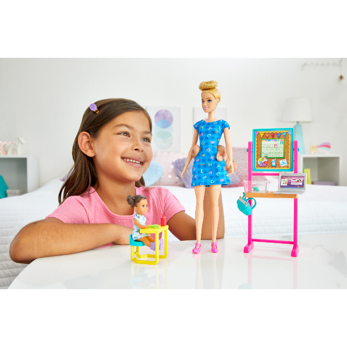 Búp Bê Nghề Nghiệp - Bảo mẫu BARBIE DHB63