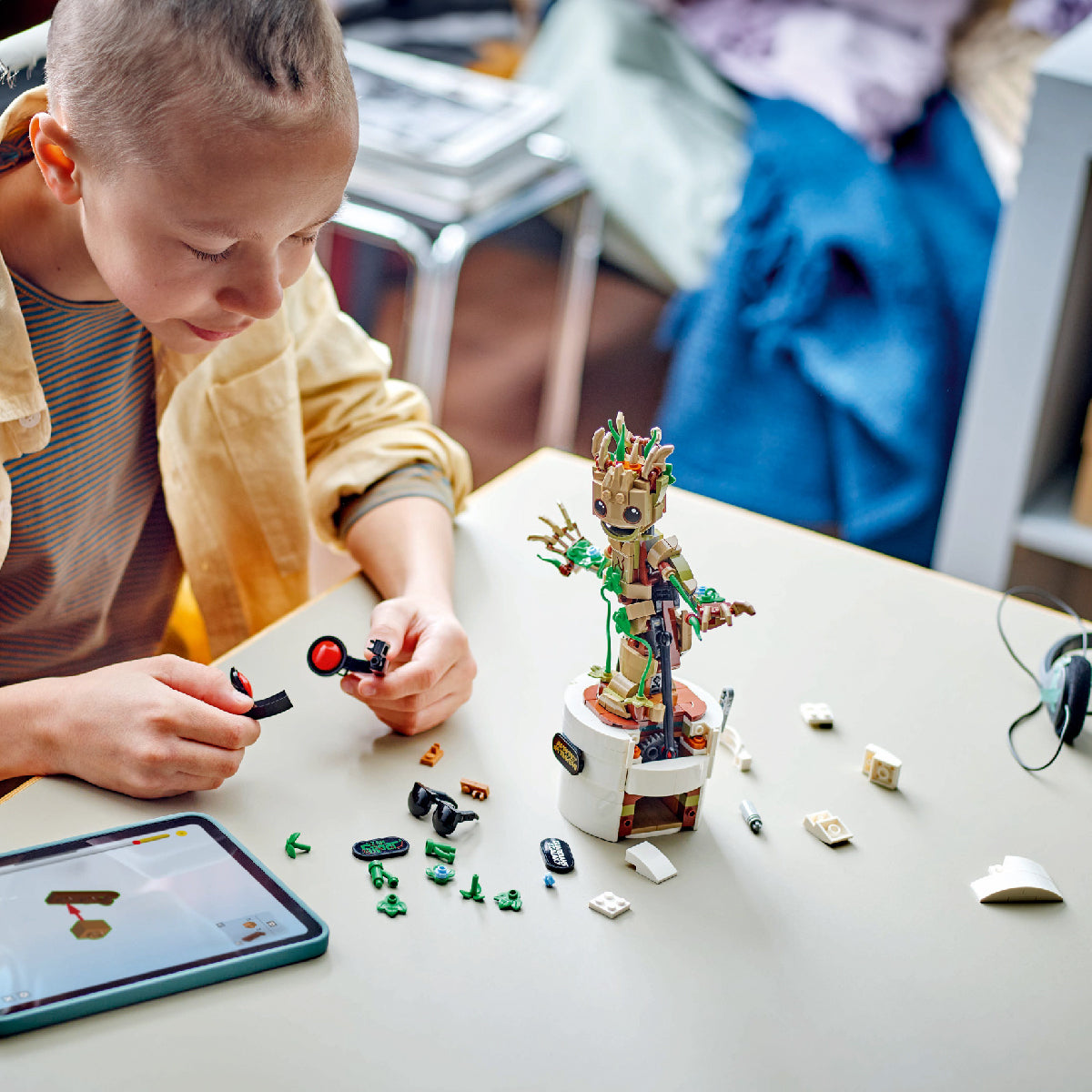 Đồ Chơi Lắp Ráp Mô Hình Nhân Vật Groot Vui Nhộn LEGO SUPERHEROES 76297 (459 Chi Tiết)