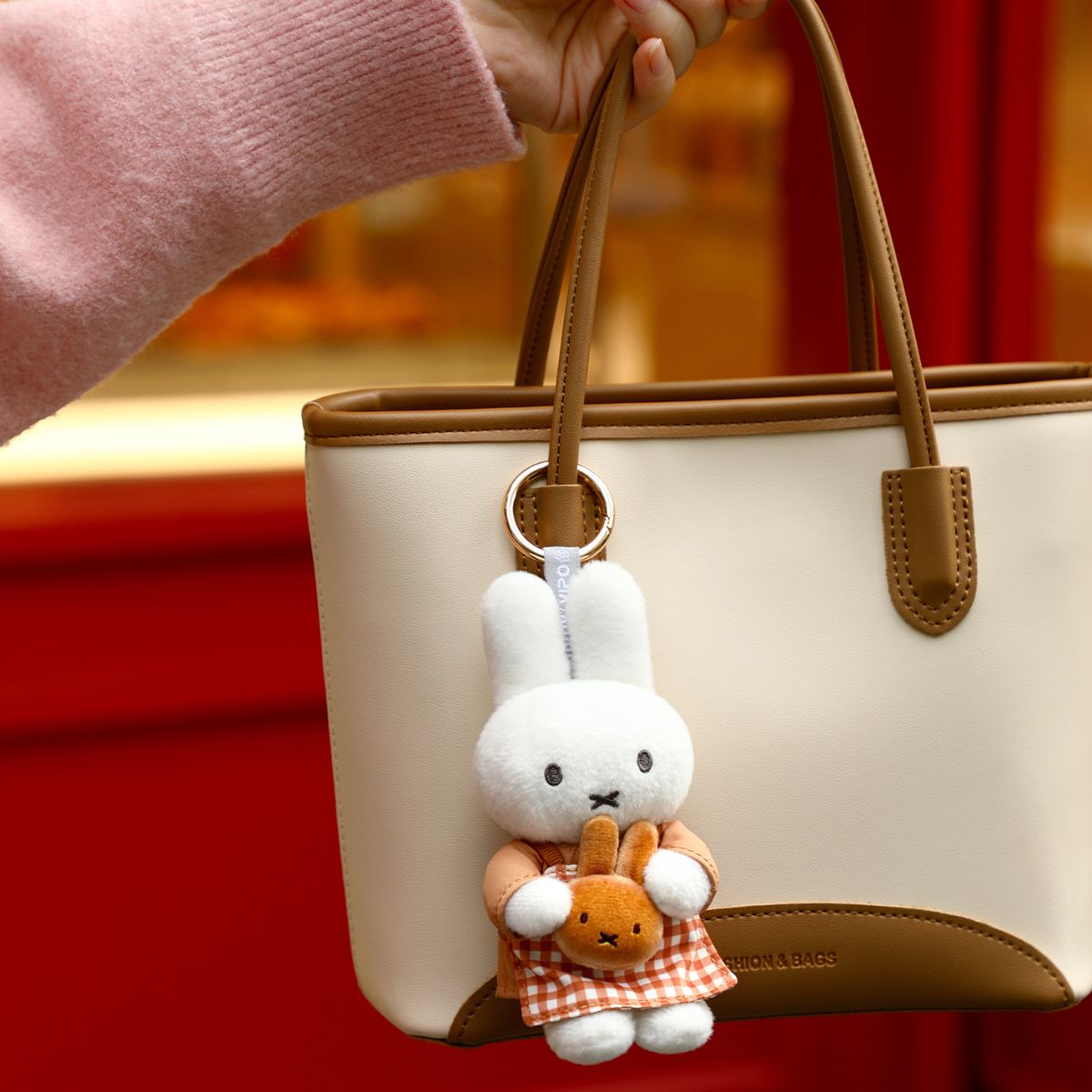 Đồ Chơi Móc Khoá Nhồi Bông Miffy V3 MIFFY MIF37620