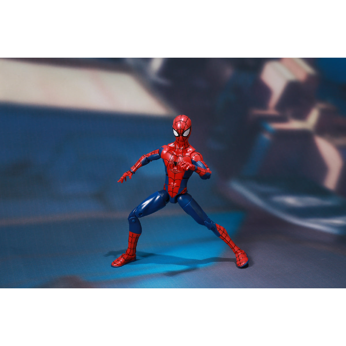 Mô Hình Tác Chiến Spiderman Cổ Điển Tích Hợp Bệ Ánh Sáng ZD TOYS 1606-15