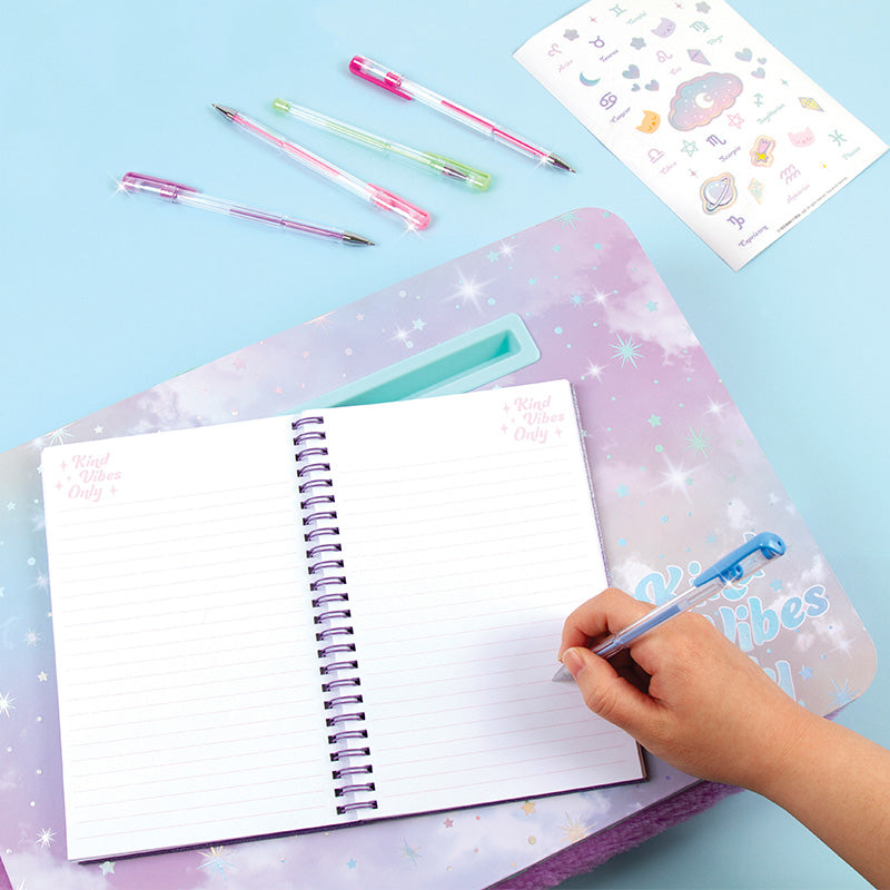 Bàn học mini xinh xắn