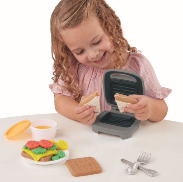 Máy làm bánh sanwich PLAYDOH E7623