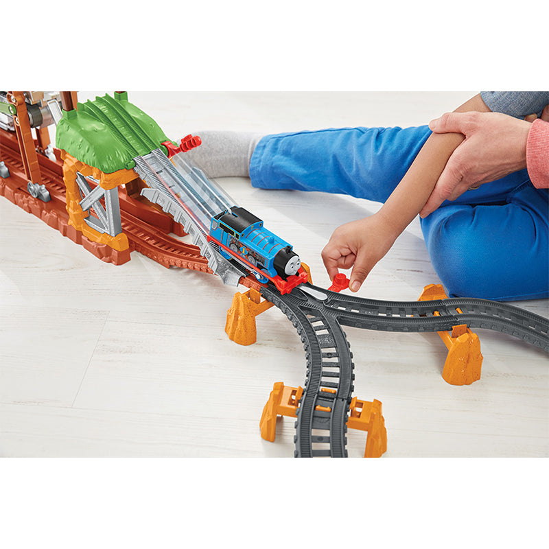 Thomas model and moving bridge THOMAS FRIEND GHK84