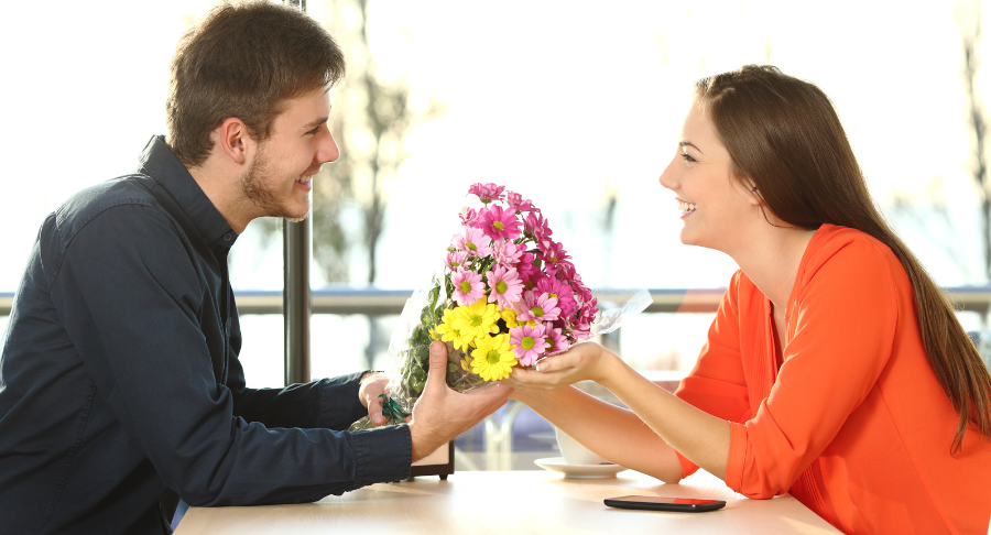 Mẹo Chọn Hoa 20/10 Phù Hợp Dành Tặng Cho Ngày Đặc Biệt