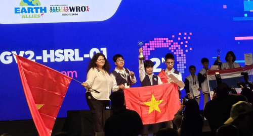 vong-quanh-the-gioi-doi-tuyen-viet-nam-thang-lon-tai-giai-dau-robotacon-wro-2024