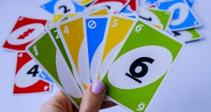 hom-nay-con-choi-gi-cac-bien-the-sieu-hap-dan-cua-bai-uno-khong-the-bo-lo