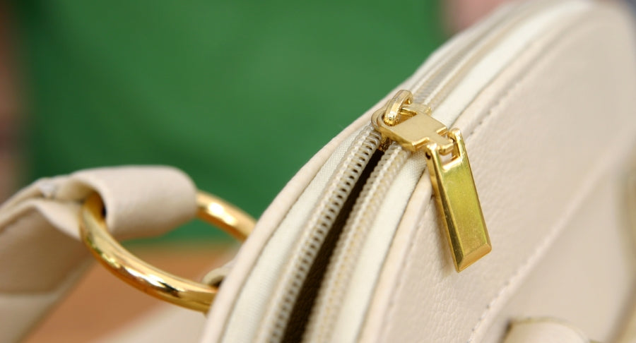 Cách sửa dây kéo balo bị tuột cực đơn giản