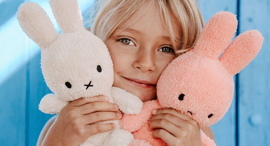 do-choi-thu-bong-miffy-2025