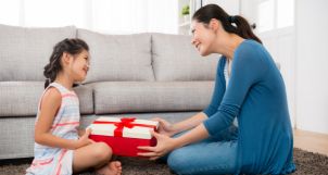 Gợi ý 5 món quà tặng Quốc tế thiếu nhi ý nghĩa nhất cho trẻ thơ