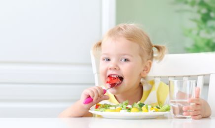 Ba mẹ cần dạy 4 quy tắc để con tự giác ngay từ khi còn nhỏ