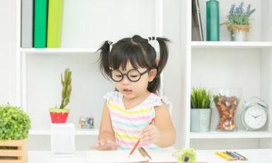 nuoi-con-khoe-3-ly-do-ba-me-nen-ren-tinh-tu-lap-cho-con-khi-con-nho