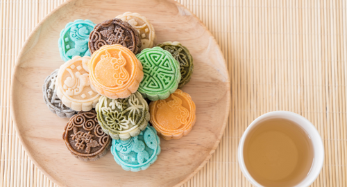 choi-cung-con-cach-lam-banh-trung-thu-bang-bot-nan-chi-tiet-don-gian