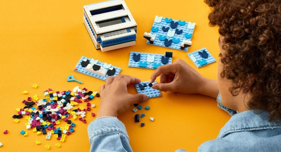 Tạo nên các sản phẩm thời trang cùng đồ chơi LEGO DOTS