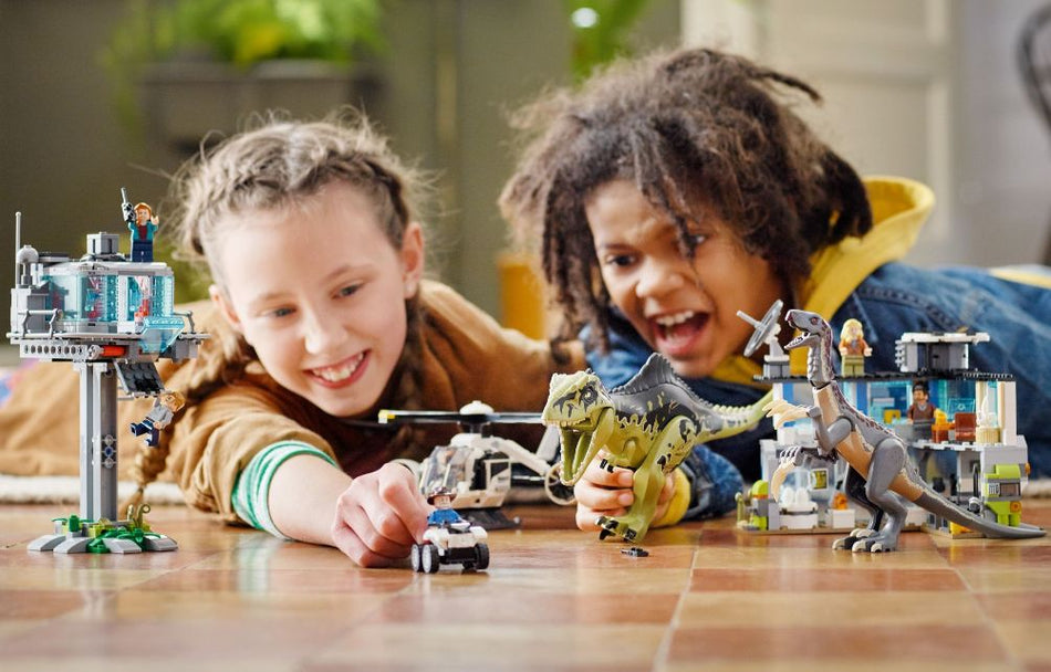 Khám phá thế giới khủng long bí ẩn cùng đồ chơi LEGO Jurassic