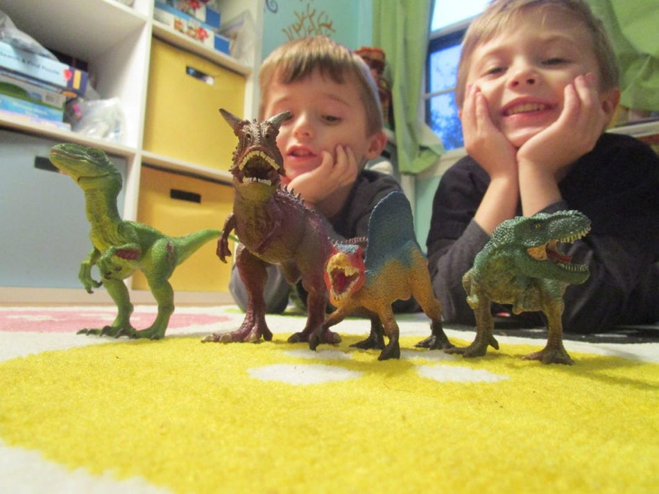 Lạc vào thế giới khủng long như thật với đồ chơi mô hình Schleich
