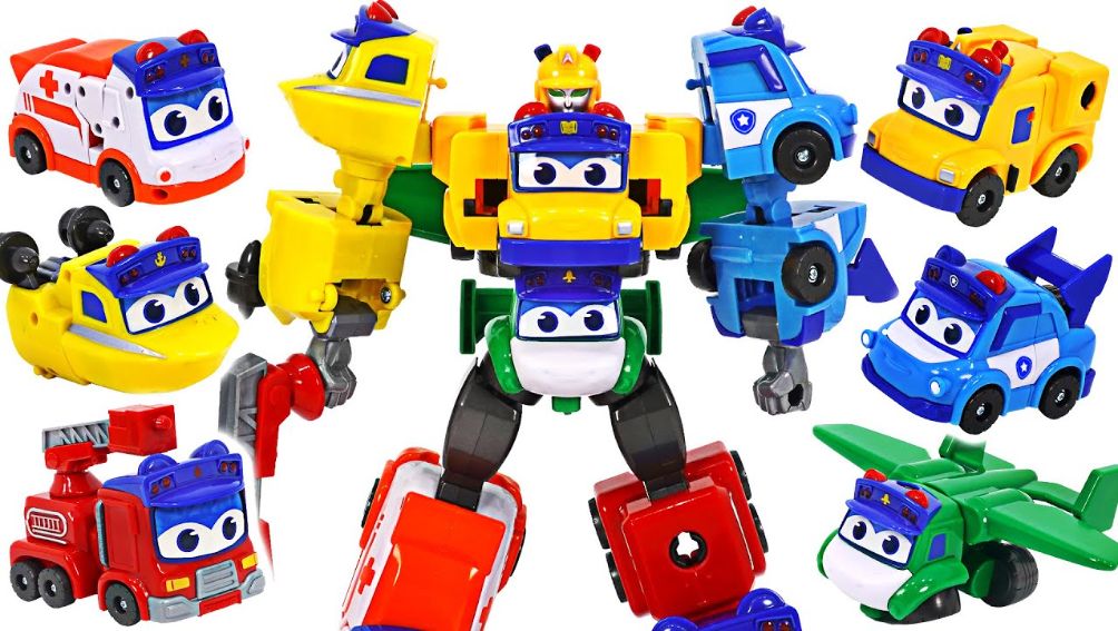 Bé đón Giáng sinh cực vui với bộ sưu tập đồ chơi robot độc đáo