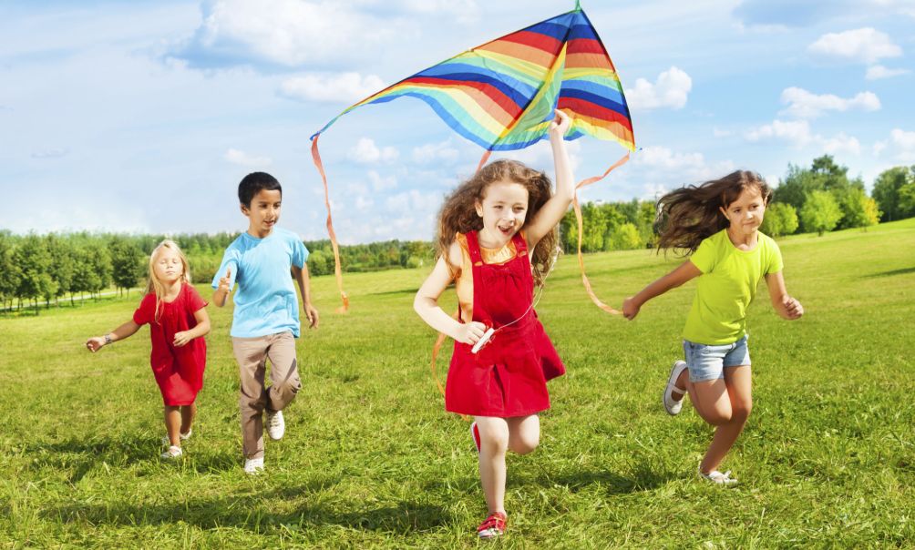 Gợi ý những hoạt động hè bổ ích cho trẻ ba mẹ không nên bỏ qua