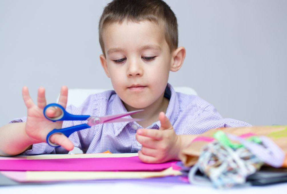 Giúp bé rèn luyện kỹ năng vận động tinh với những hoạt động thú vị