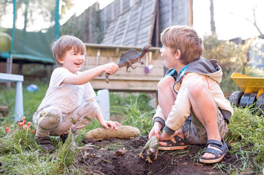 choi-cung-con-top-6-mo-hinh-khung-long-do-choi-ban-chay-cua-hang-schleich