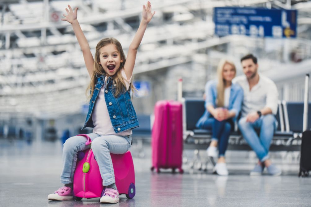 Tiết lộ những lý do ba mẹ nên mua vali cho bé
