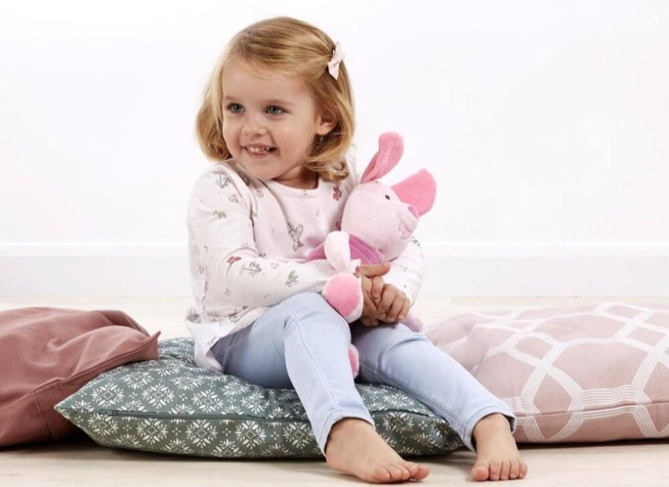 Những lý do mẹ nên mua thú bông Disney chính hãng cho bé
