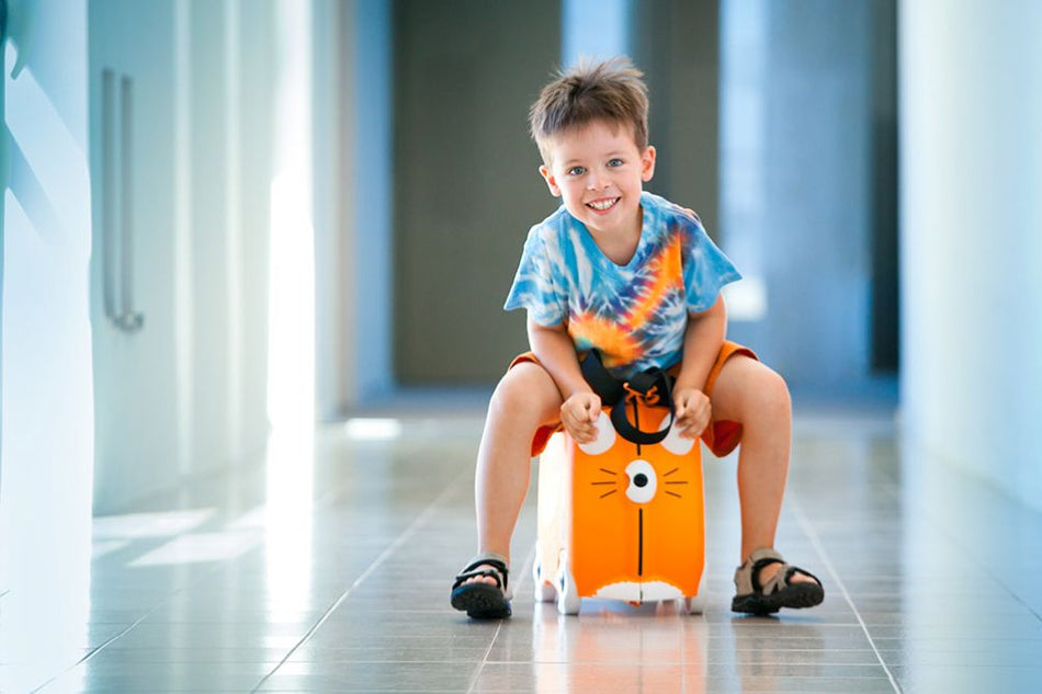Điểm danh những mẫu vali trẻ em vừa xinh vừa tiện cho bé