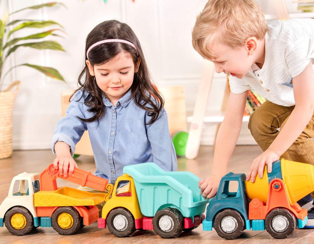 Trải nghiệm thế giới xe ô tô đồ chơi Wonder Wheels siêu to siêu an toàn cho bé