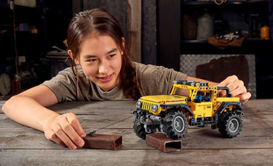 choi-cung-con-bo-suu-tap-xe-do-choi-lego-doc-dao-cho-be-trai