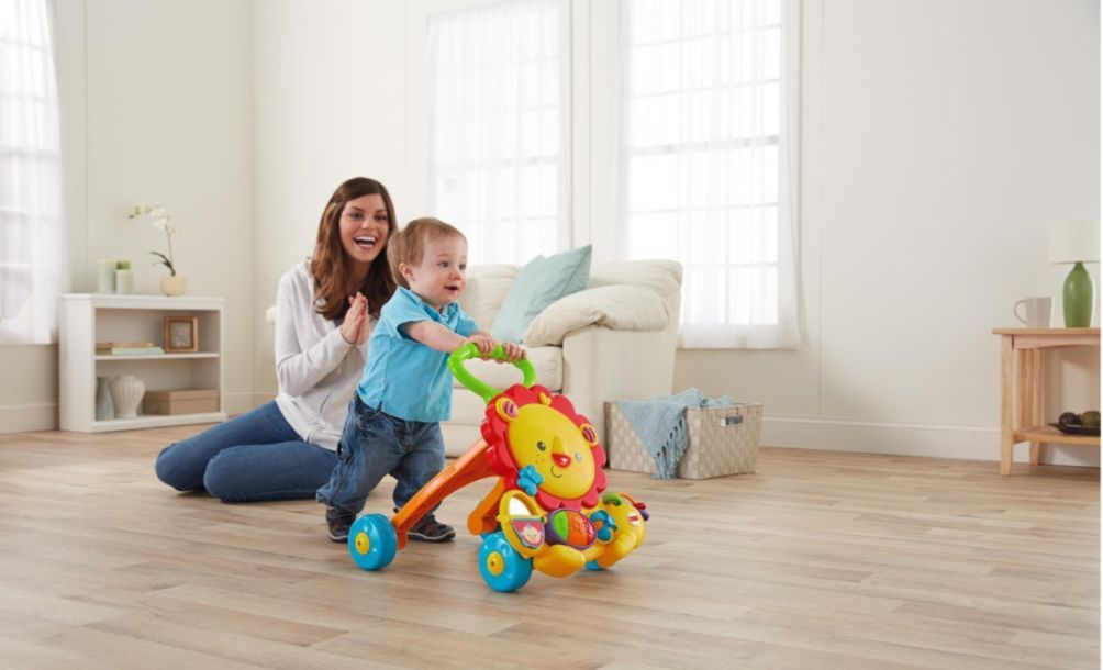 Mẹo hay giúp mẹ mua xe tập đi an toàn cho bé yêu