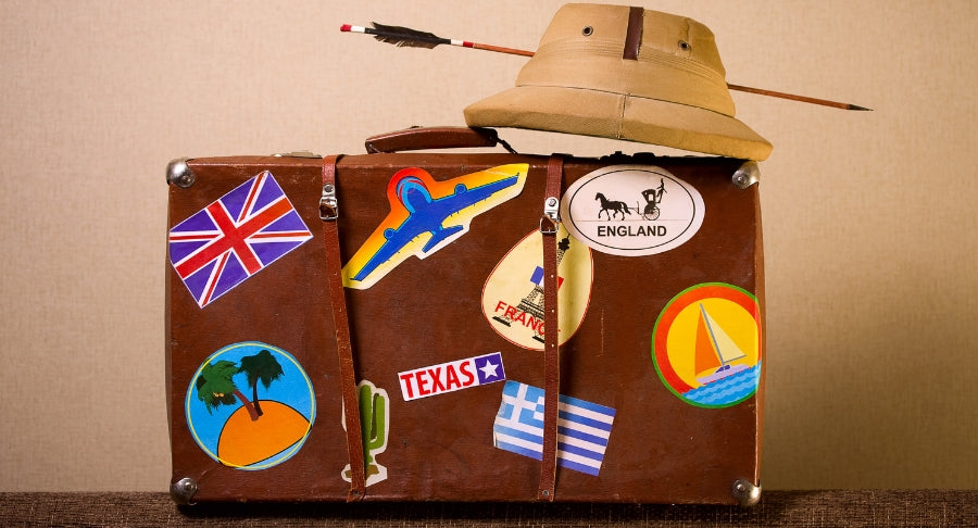 So sánh đặc điểm của vali trẻ em và vali người lớn