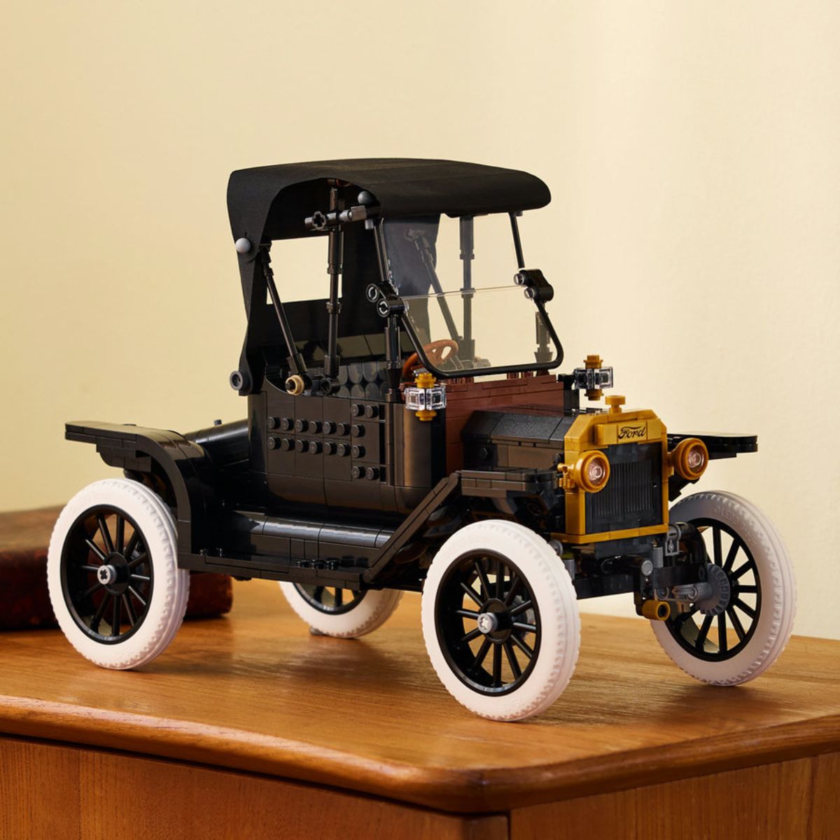 LEGO ICONS Ford Model T 11376 (1060 Pieces)
