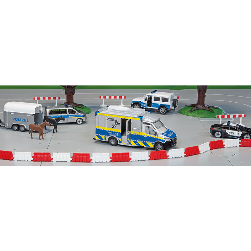 xe-canh-sat-mercedes-benz-sprinter-2301-020