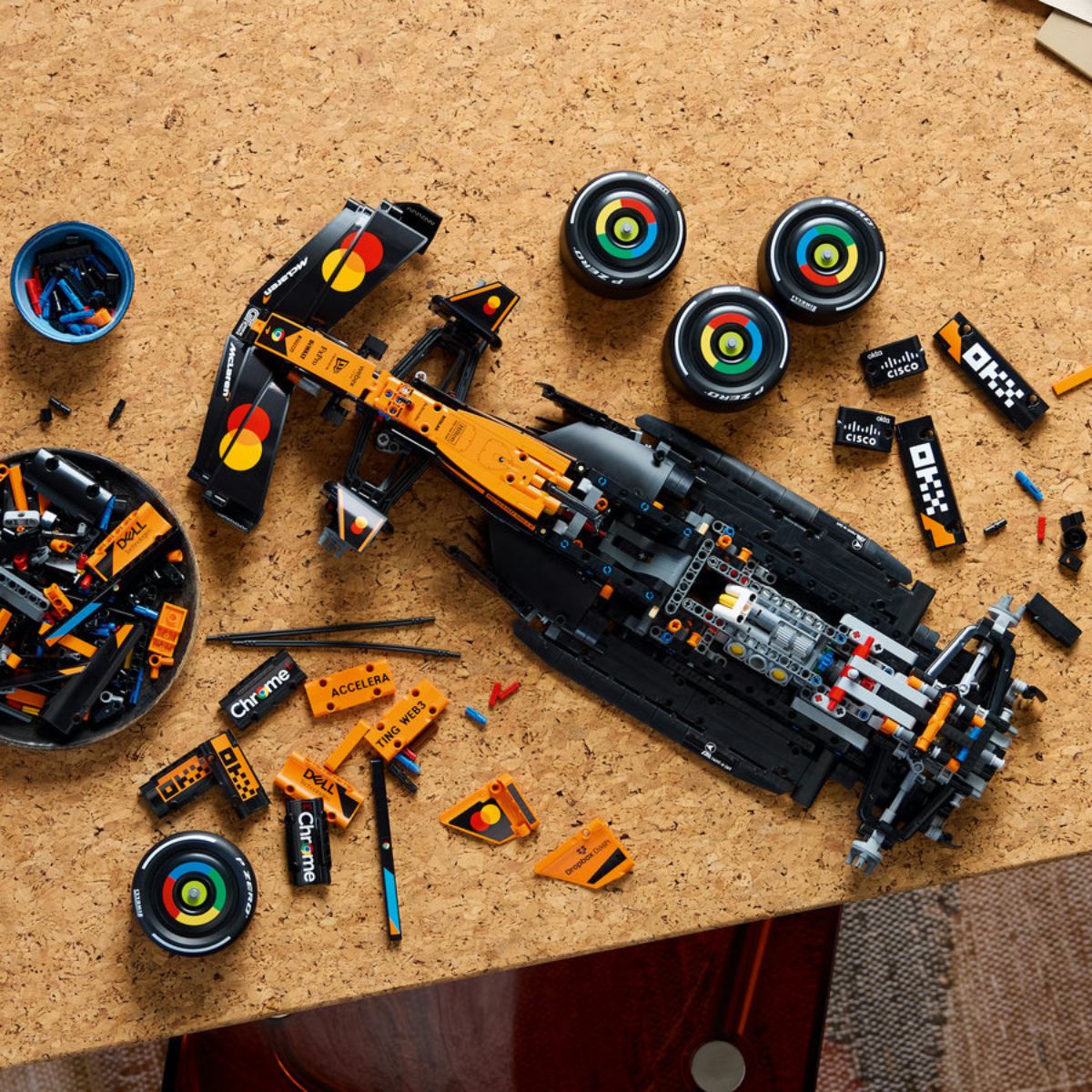do-choi-lap-rap-xe-dua-mclaren-mcl39-f1-lego-technic-42228-06