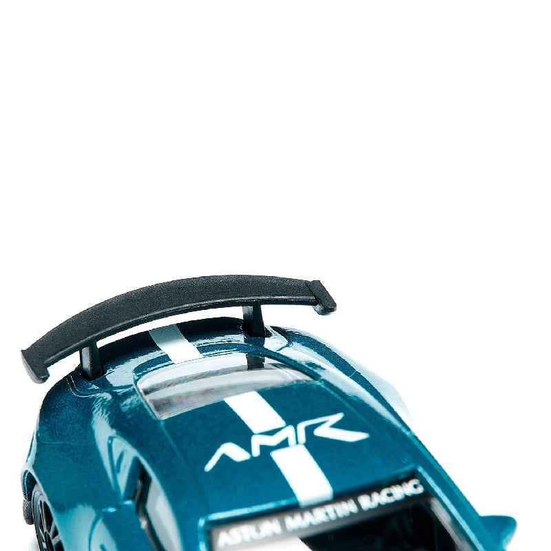 xe-aston-martin-vantage-gt4-1577-05