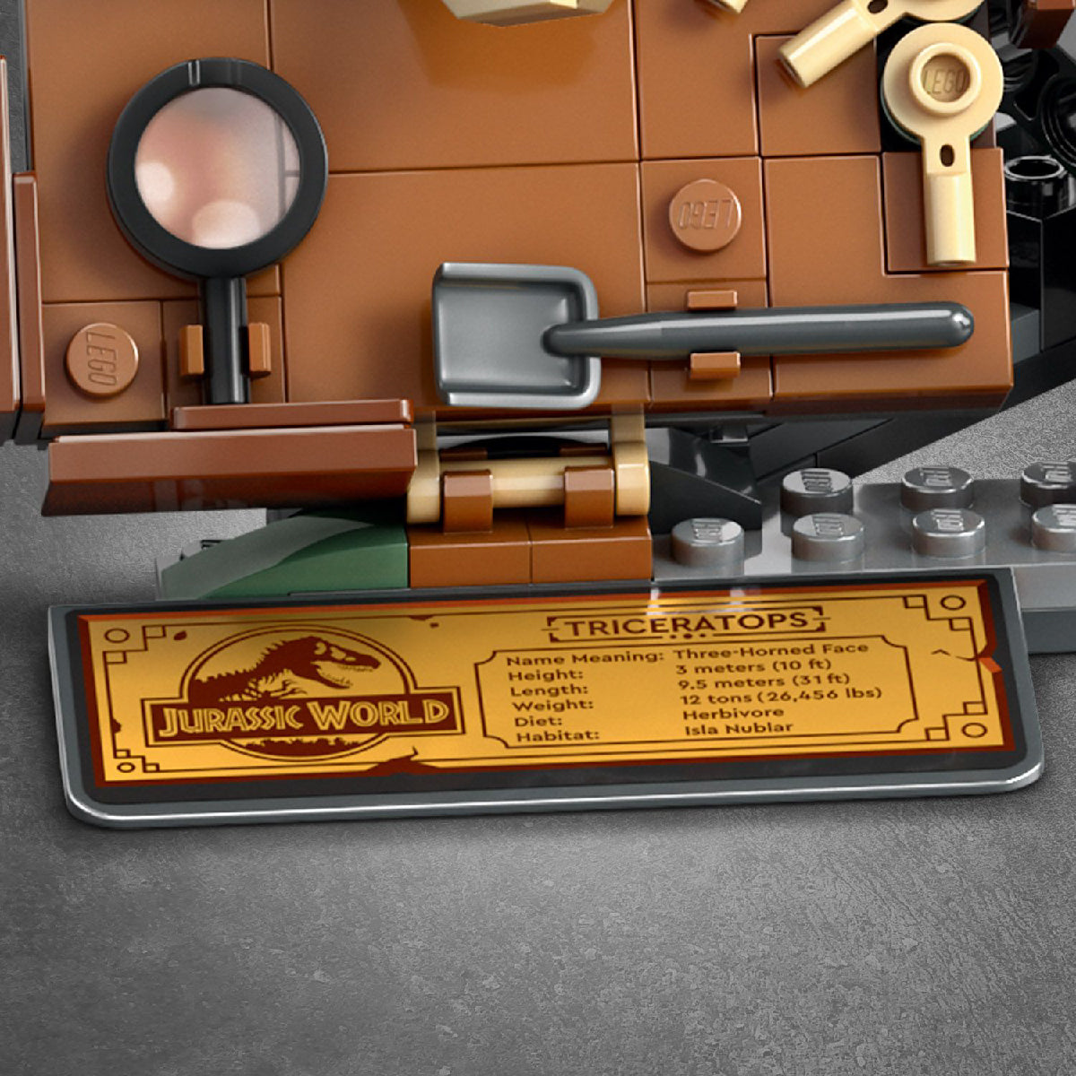 Đồ Chơi Lắp Ráp Đầu Khủng Long Ba Sừng LEGO JURASSIC 76969