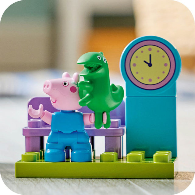 do-choi-lap-rap-chuyen-di-tau-cung-grandpa-pig-lego-duplo-10466-08