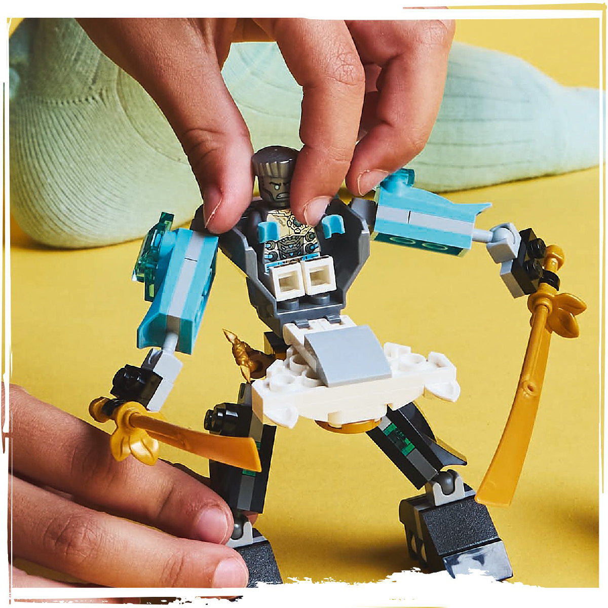do-choi-lap-rap-chien-giap-của-zane-lego-ninjago-71827-08