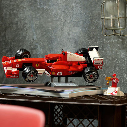 do-choi-xe-dua-ferrari-f2004-va-tay-dua-michael-schumacher-lego-icons-11375-04
