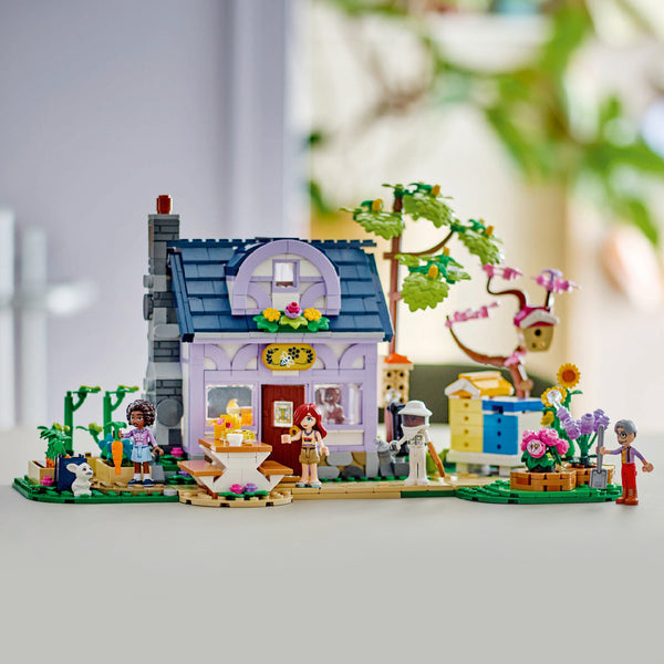 do-choi-lap-rap-nha-nuoi-ong-va-vuon-hoa-lego-friends-42669-012
